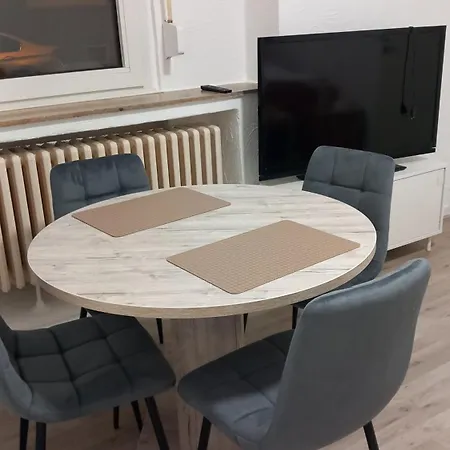 Neumuehles Duisburg, Big Tv, Wlan, Coffee Machine, Ground Floor
