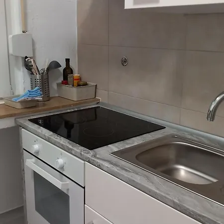 Neumuehles Duisburg, Big Tv, Wlan, Coffee Machine, Ground Floor